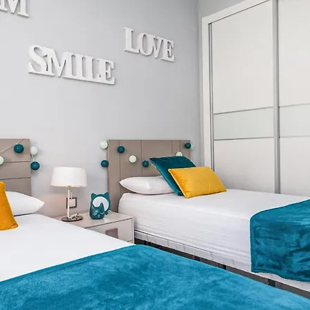 Apartamento Awesome In *